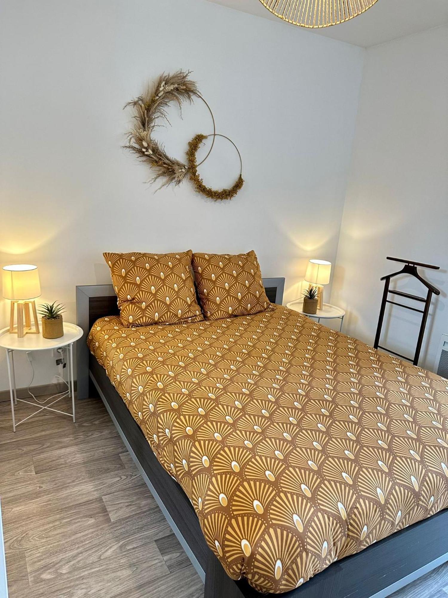 Апартаменты Le Tournassin-Balcon-Stationnement Gratuit Бург-ан-Бресс Экстерьер фото